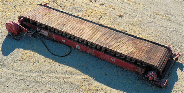 Pioneer 72" X 32' L Apron Feeder With Hagglunds Drive)